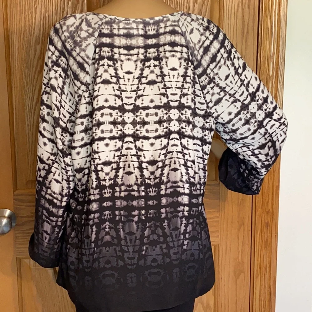 Dressbarn gray and black ombré blouse with front tie and small v-neck